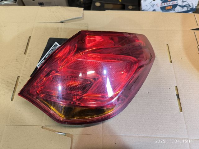 bontott OPEL ASTRA J Jobb Hátsó Lámpa