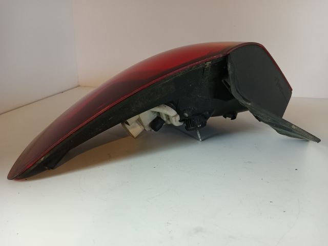 bontott OPEL ASTRA J Jobb Hátsó Lámpa