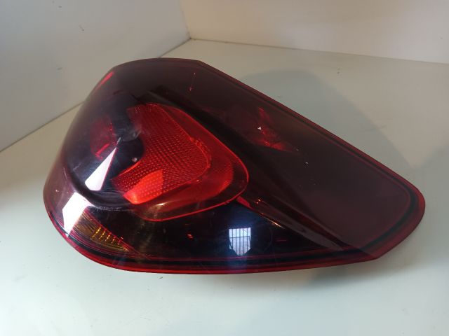 bontott OPEL ASTRA J Jobb Hátsó Lámpa