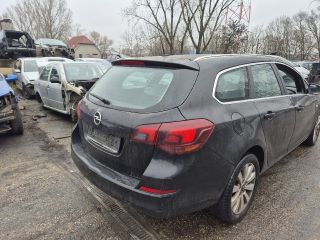bontott OPEL ASTRA J Jobb Hátsó Lámpa