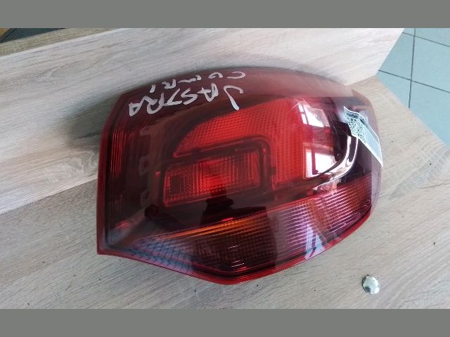 bontott OPEL ASTRA J Jobb Hátsó Lámpa