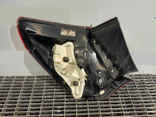 bontott OPEL ASTRA J Jobb Hátsó Lámpa