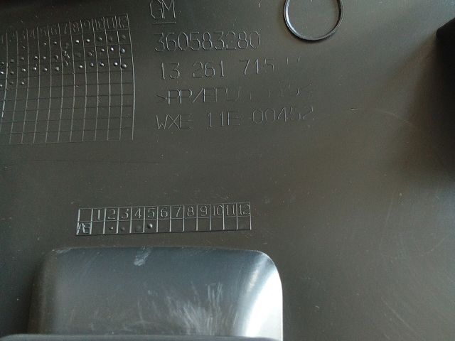 bontott OPEL ASTRA J Jobb hátsó Ülés melletti Kárpit