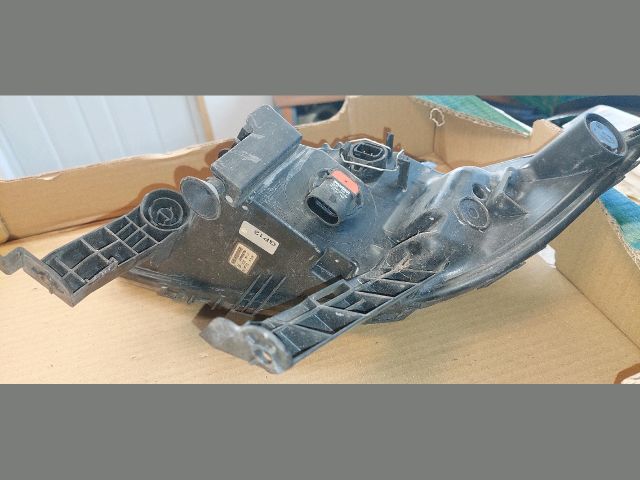 bontott OPEL ASTRA J Jobb Ködfényszóró