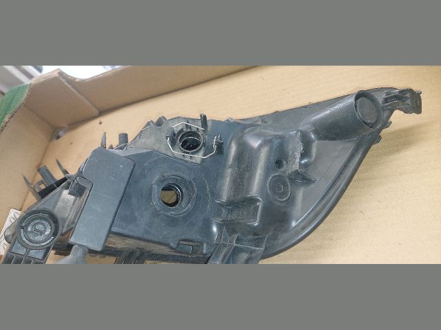 bontott OPEL ASTRA J Jobb Ködfényszóró