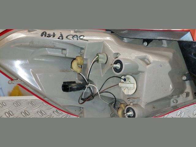 bontott OPEL ASTRA J Jobb Külső Hátsó Lámpa