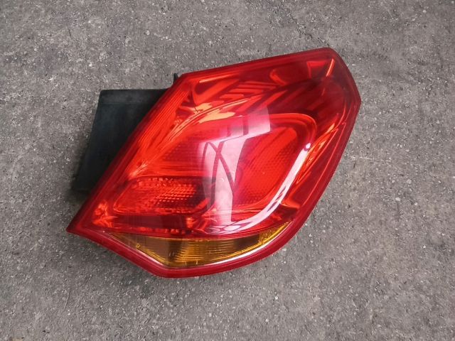bontott OPEL ASTRA J Jobb Külső Hátsó Lámpa