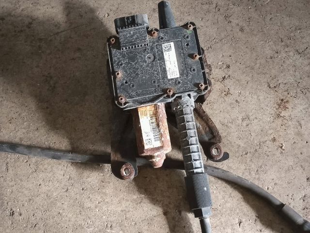 bontott OPEL ASTRA J Kézifék Motor