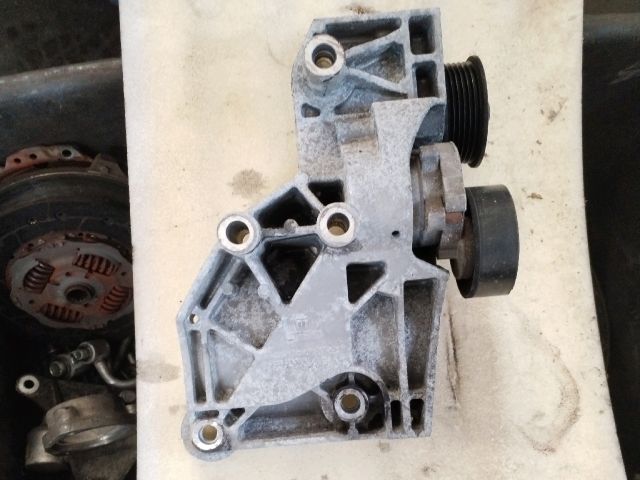 bontott OPEL ASTRA J Klímakompresszor Tartó Bak