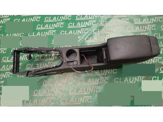 bontott OPEL ASTRA J Könyöklő