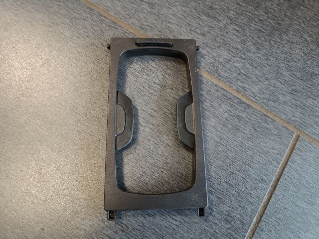 bontott OPEL ASTRA J Középkonzol Keret