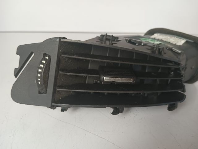 bontott OPEL ASTRA J Középső Bal Szellőző