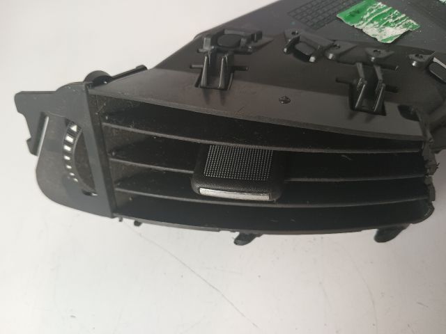 bontott OPEL ASTRA J Középső Bal Szellőző