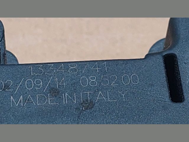 bontott OPEL ASTRA J Központizár Motor Tankajtó