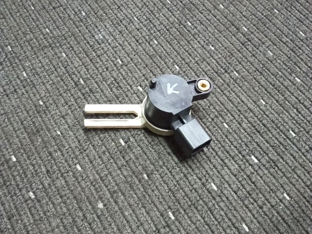 bontott OPEL ASTRA J Kuplung Pedál Kapcsoló