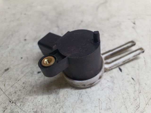 bontott OPEL ASTRA J Kuplung Pedál Kapcsoló