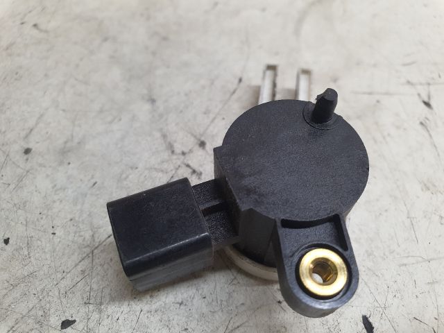 bontott OPEL ASTRA J Kuplung Pedál Kapcsoló