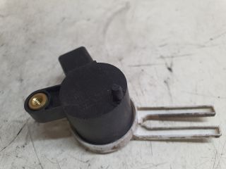 bontott OPEL ASTRA J Kuplung Pedál Kapcsoló