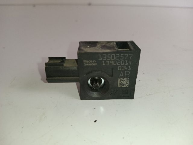 bontott OPEL ASTRA J Légzsák Indító Modul Oldallégzsák