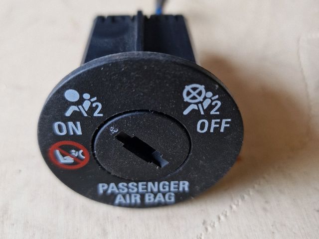 bontott OPEL ASTRA J Légzsák Kapcsoló