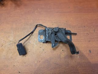 bontott OPEL ASTRA J Motorháztető Zárszerkezet