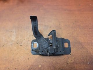 bontott OPEL ASTRA J Motorháztető Zárszerkezet