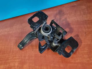 bontott OPEL ASTRA J Motorháztető Zárszerkezet