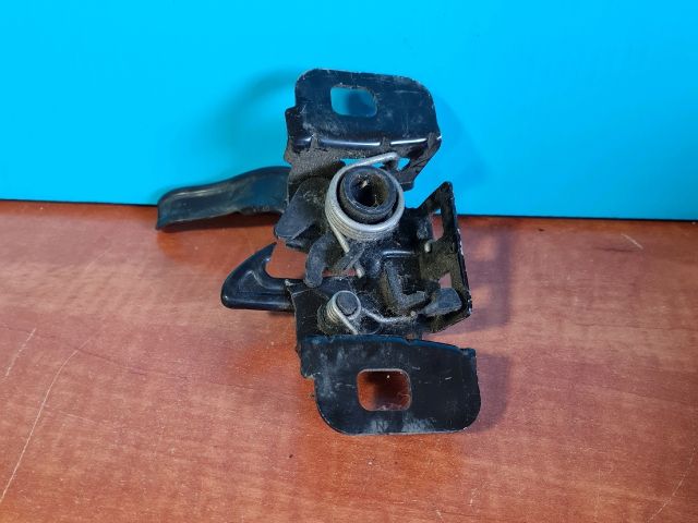 bontott OPEL ASTRA J Motorháztető Zárszerkezet