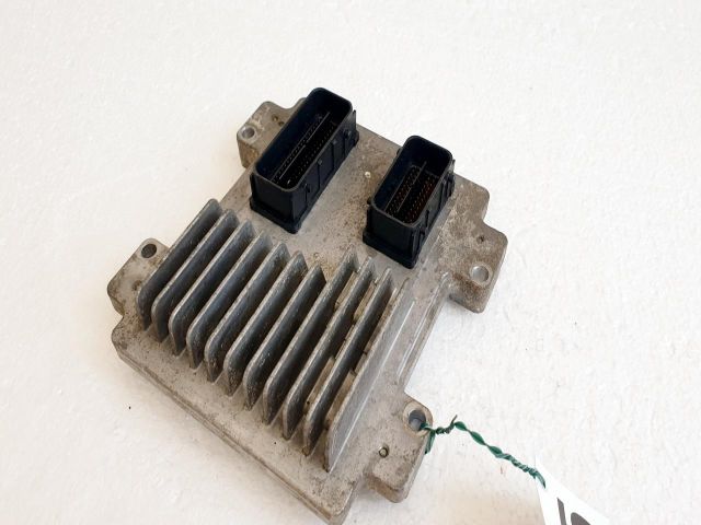 bontott OPEL ASTRA J Motorvezérlő