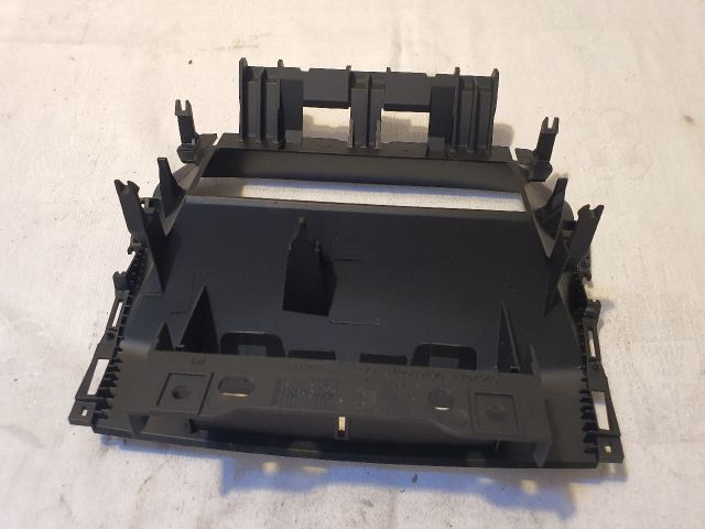 bontott OPEL ASTRA J Multifunkciós Kijelző Keret