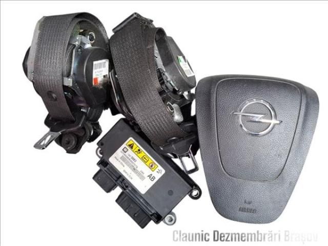 bontott OPEL ASTRA J Műszerfal Héj