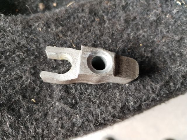 bontott OPEL ASTRA J Porlasztó Lefogató