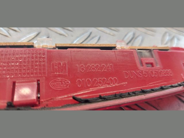 bontott OPEL ASTRA J Pótféklámpa