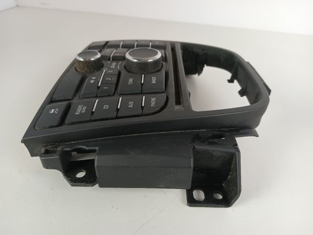 bontott OPEL ASTRA J Rádió / CD Kapcsoló