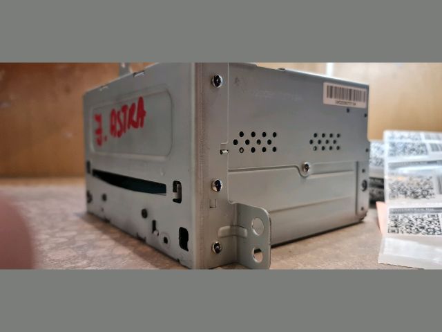 bontott OPEL ASTRA J Rádió / CD