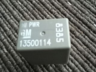 bontott OPEL ASTRA J Relé