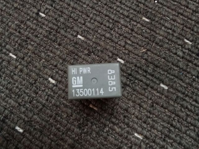 bontott OPEL ASTRA J Relé