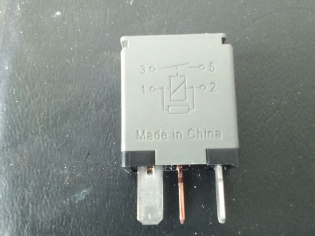 bontott OPEL ASTRA J Relé