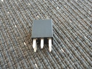 bontott OPEL ASTRA J Relé