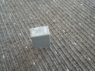 bontott OPEL ASTRA J Relé