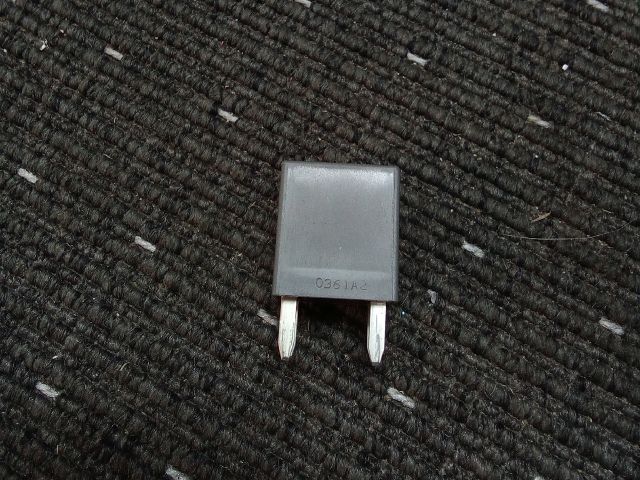 bontott OPEL ASTRA J Relé