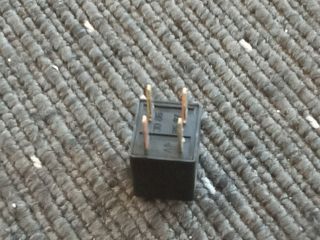 bontott OPEL ASTRA J Relé