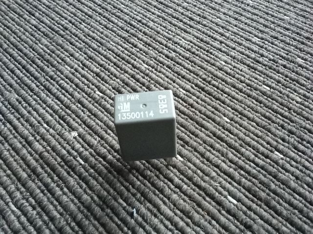 bontott OPEL ASTRA J Relé