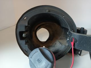 bontott OPEL ASTRA J Tankajtó