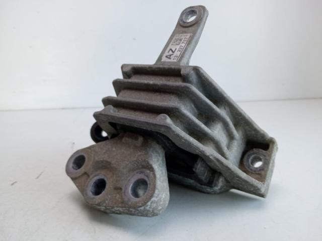 bontott OPEL ASTRA J Tartó Bak