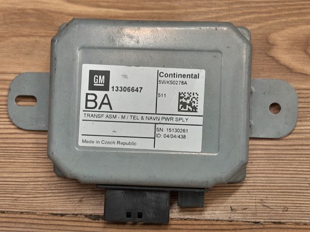 bontott OPEL ASTRA J Telefon Elektronika