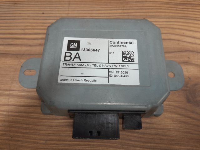 bontott OPEL ASTRA J Telefon Elektronika