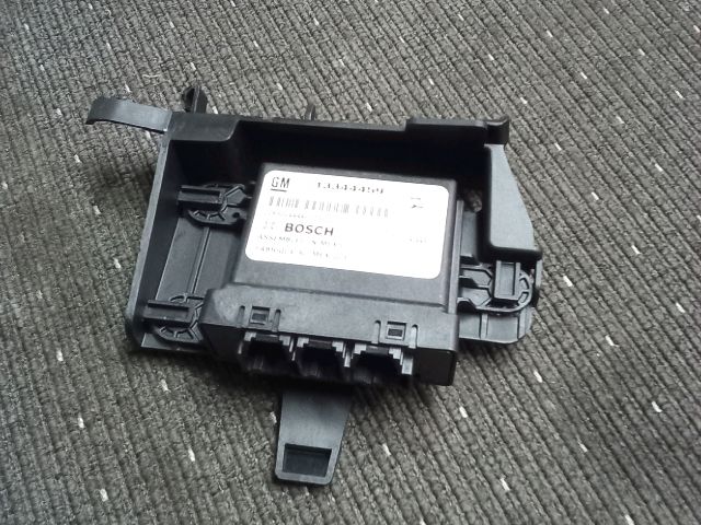 bontott OPEL ASTRA J Tolatóradar Elektronika