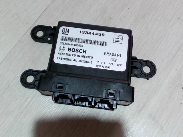 bontott OPEL ASTRA J Tolatóradar Elektronika