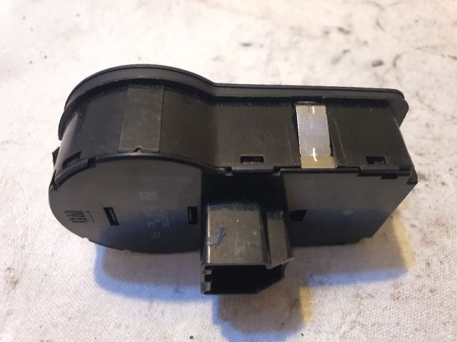 bontott OPEL ASTRA J Világítás Kapcsoló